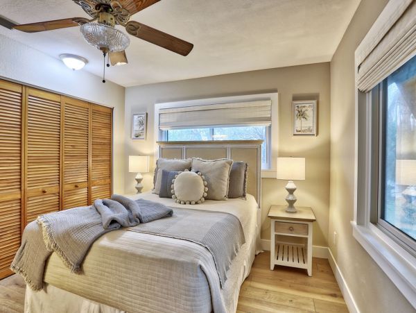 Your Ideal Family Getaway in St. Petersburg 2 Bedroom Home Bay View
