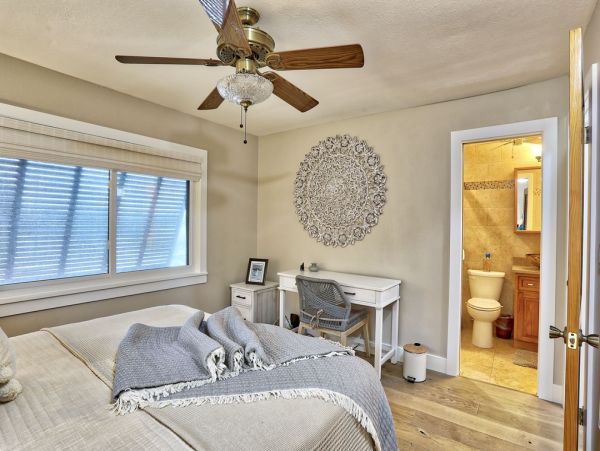 Your Ideal Family Getaway in St. Petersburg 2 Bedroom Home Bay View