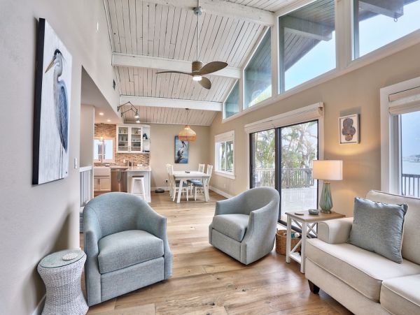 Your Ideal Family Getaway in St. Petersburg 2 Bedroom Home Bay View