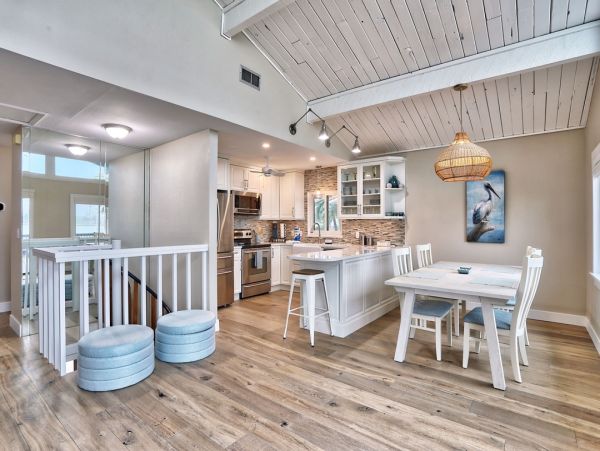 Your Ideal Family Getaway in St. Petersburg 2 Bedroom Home Bay View