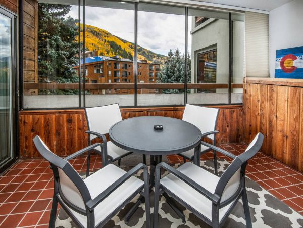 Luxury Mountain Modern Condominium in Vail - Perfect Vacation Rental