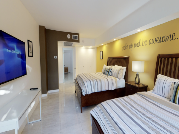 New Arrival Three Bedroom Sunny Isles Beach Modern Pool View