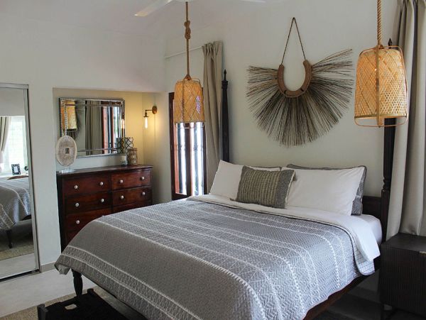Luxurious Beachfront Villa in Beacon Hill - Perfect Family Getaway