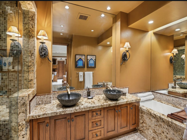 Luxurious Aspen Private Collection Home- Walk to Downtown Dining & Shopping