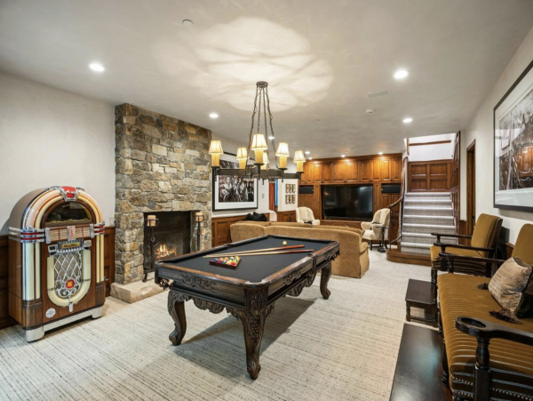Luxurious Aspen Private Collection Home- Walk to Downtown Dining & Shopping