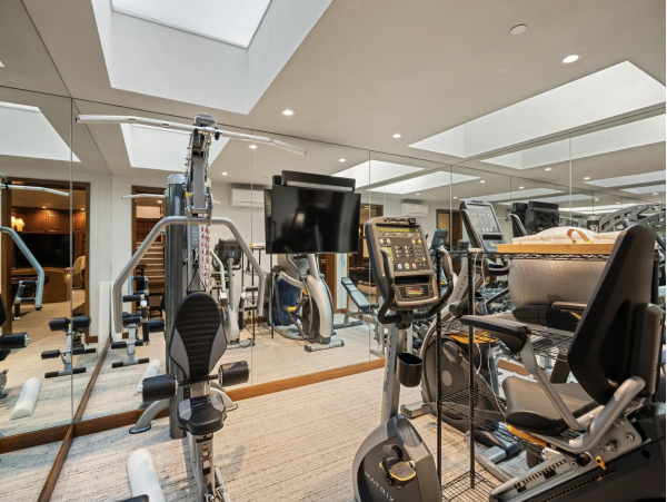 Luxurious Aspen Private Collection Home- Walk to Downtown Dining & Shopping