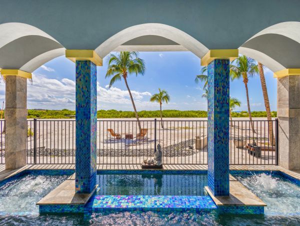 Luxurious Beachfront Home in Fort Myers Beach, FL – Direct Access & Pool