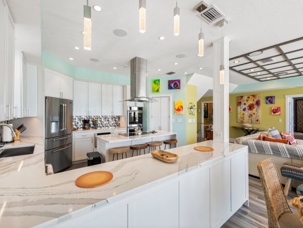 Luxurious Beachfront Home in Fort Myers Beach, FL – Direct Access & Pool