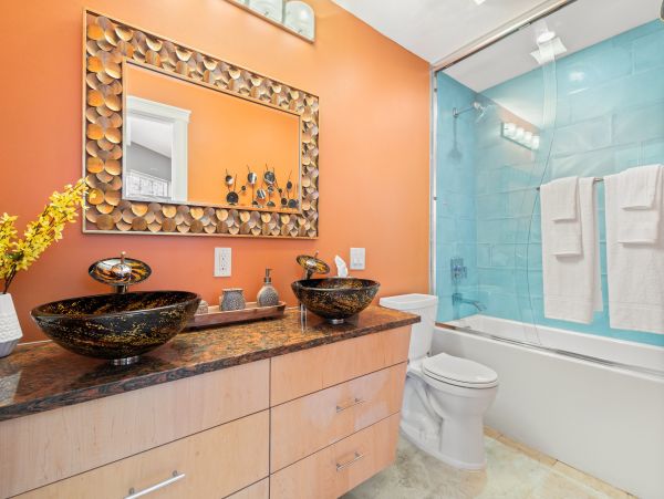 Luxurious Beachfront Home in Fort Myers Beach, FL – Direct Access & Pool