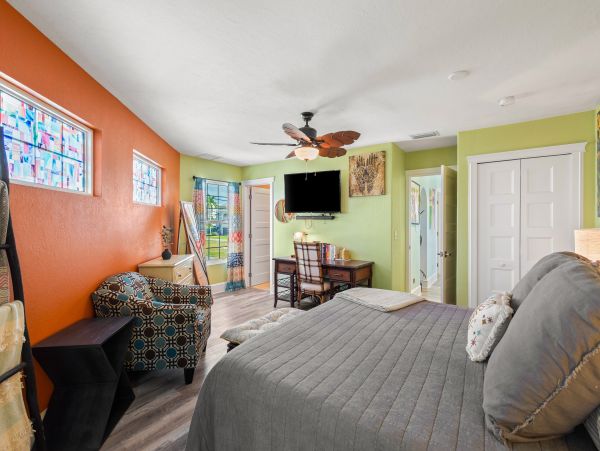 Luxurious Beachfront Home in Fort Myers Beach, FL – Direct Access & Pool