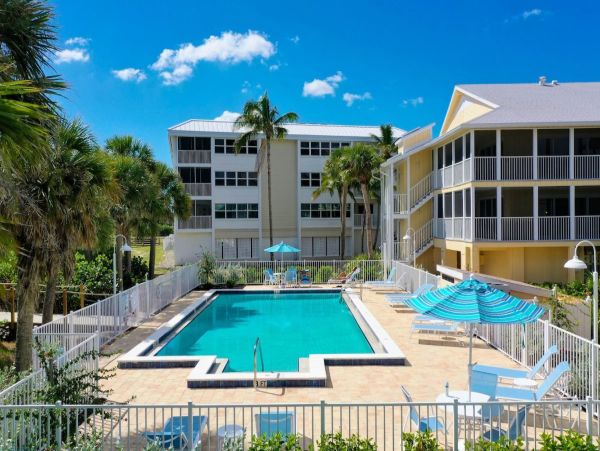 Luxury Beachfront Condominium on Sanibel Island