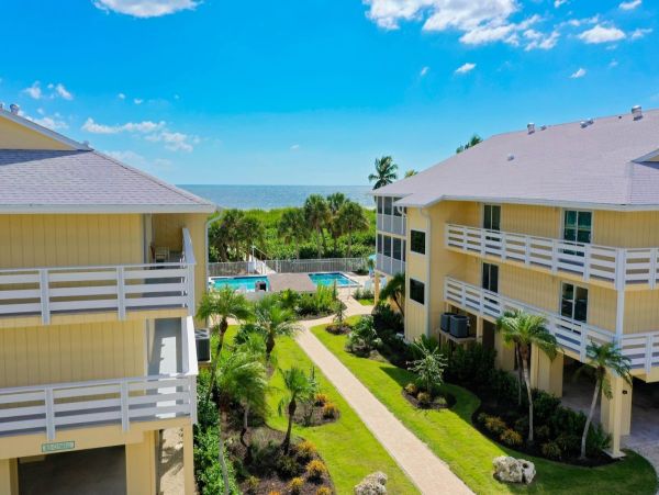 Luxury Beachfront Condominium on Sanibel Island