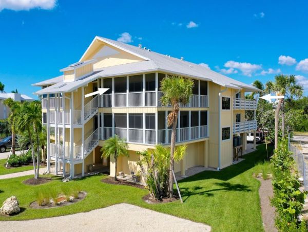Luxury Beachfront Condominium on Sanibel Island