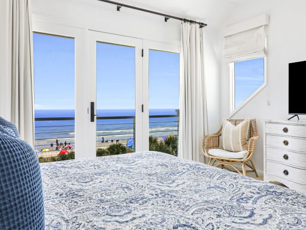 Stunning Oceanfront Home in Forest Beach - Perfect for Families