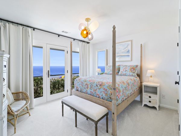 Stunning Oceanfront Home in Forest Beach - Perfect for Families