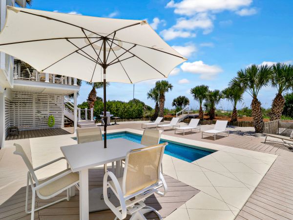Stunning Oceanfront Home in Forest Beach - Perfect for Families