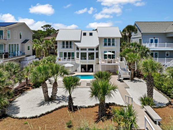 Stunning Oceanfront Home in Forest Beach - Perfect for Families
