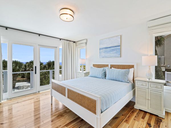 Stunning Oceanfront Home in Forest Beach - Perfect for Families
