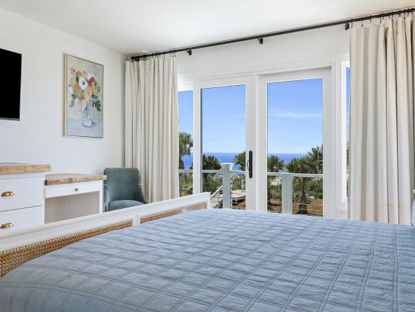 Stunning Oceanfront Home in Forest Beach - Perfect for Families