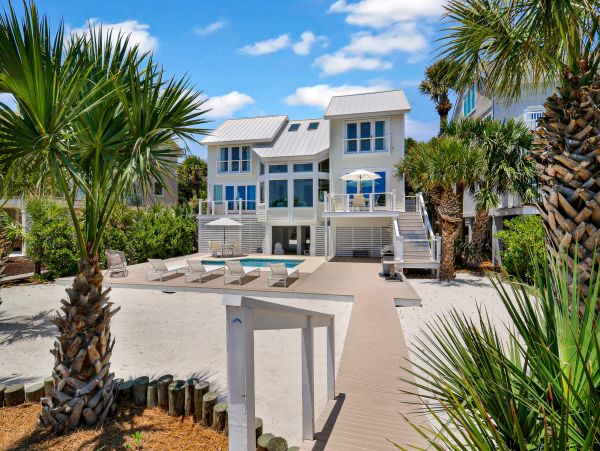 Stunning Oceanfront Home in Forest Beach - Perfect for Families