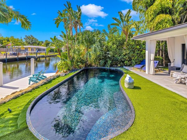 Luxurious Waterfront Residence in Wilton Manors Your Perfect Getaway