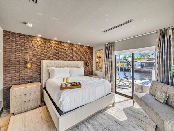 Luxurious Waterfront Residence in Wilton Manors Your Perfect Getaway