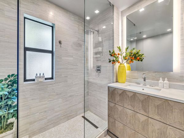 Luxurious Waterfront Residence in Wilton Manors Your Perfect Getaway