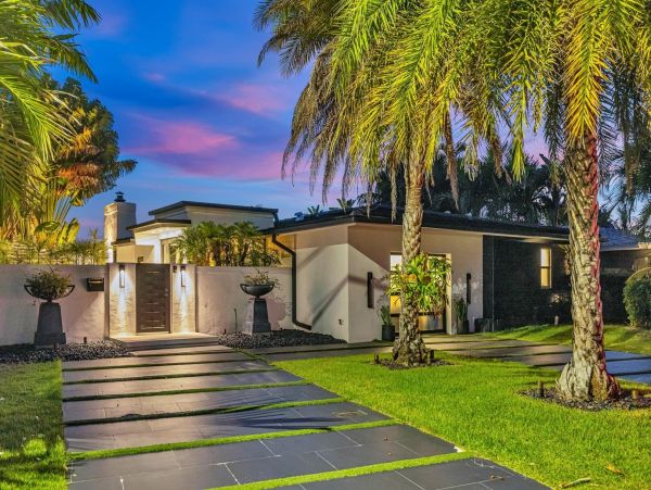 Luxurious Waterfront Residence in Wilton Manors Your Perfect Getaway