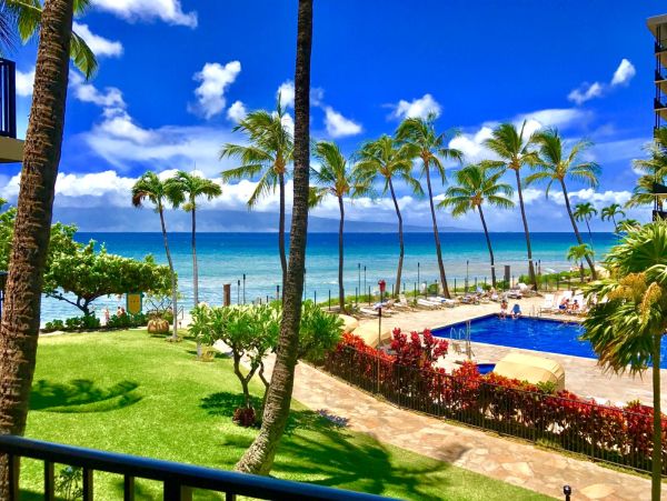 Six Bedroom Maui Retreat Pure Delight Exclusive Oceanfront Maui Retreat in Kaanapali - additional view, photo 3