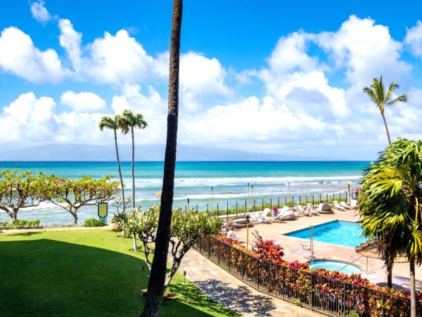 Six Bedroom Maui Retreat Pure Delight Exclusive Oceanfront Maui Retreat in Kaanapali