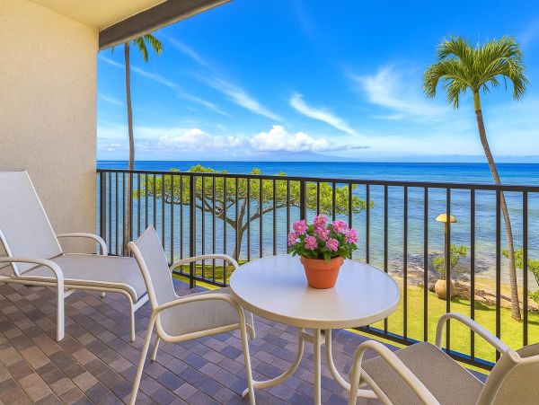 Six Bedroom Maui Retreat Pure Delight Exclusive Oceanfront Maui Retreat in Kaanapali - additional view, photo 2