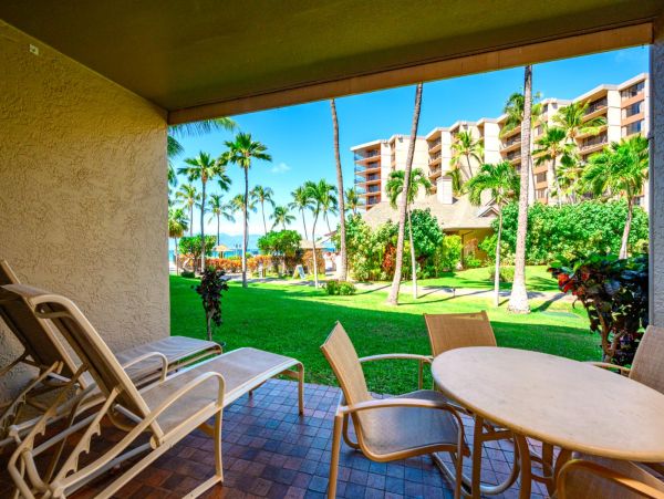 Six Bedroom Maui Retreat Pure Delight Exclusive Oceanfront Maui Retreat in Kaanapali