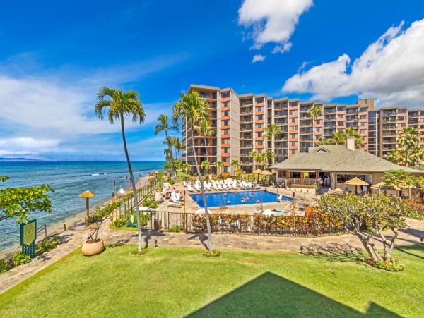 Six Bedroom Maui Retreat Pure Delight Exclusive Oceanfront Maui Retreat in Kaanapali