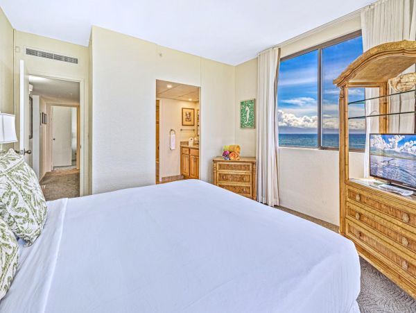 Six Bedroom Maui Retreat Pure Delight Exclusive Oceanfront Maui Retreat in Kaanapali