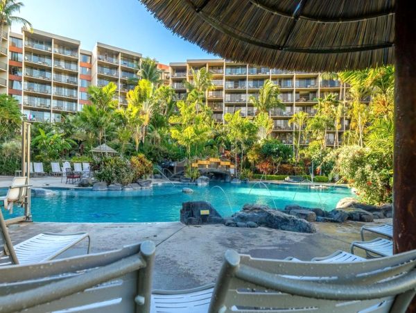 Six Bedroom Maui Retreat Pure Delight Exclusive Oceanfront Maui Retreat in Kaanapali