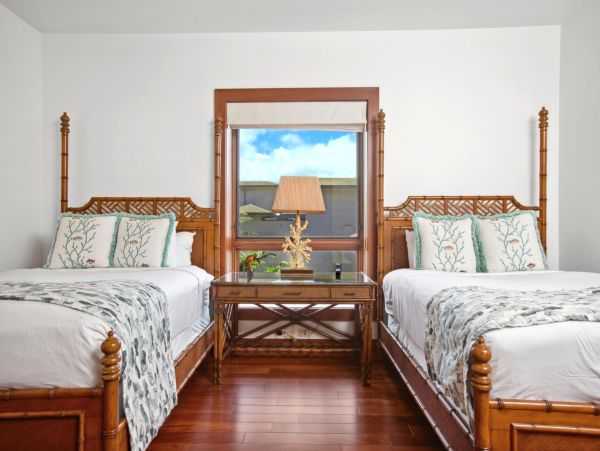 Luxury Oceanfront 3-Bedroom Condo in Kapalua Bay, Maui