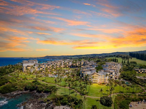 Luxury Oceanfront 3-Bedroom Condo in Kapalua Bay, Maui
