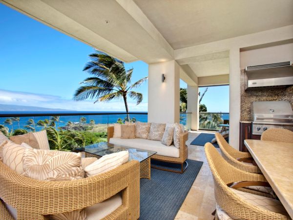 Luxury Oceanfront 3-Bedroom Condo in Kapalua Bay, Maui