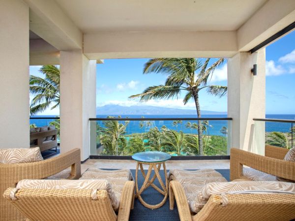 Luxury Oceanfront 3-Bedroom Condo in Kapalua Bay, Maui