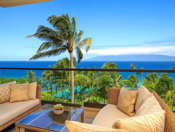 Luxury Oceanfront 3-Bedroom Condo in Kapalua Bay, Maui