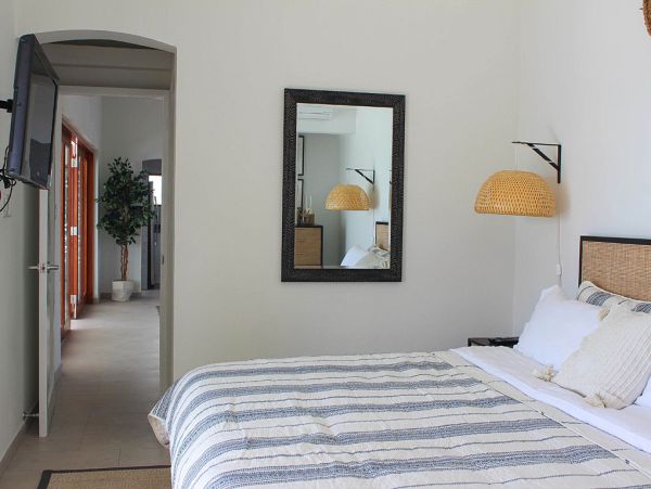 Luxurious Beachfront Villa on Bourgeaux Bay, St. Maarten