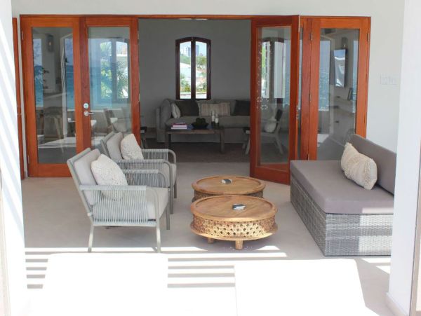 Luxurious Beachfront Villa on Bourgeaux Bay, St. Maarten