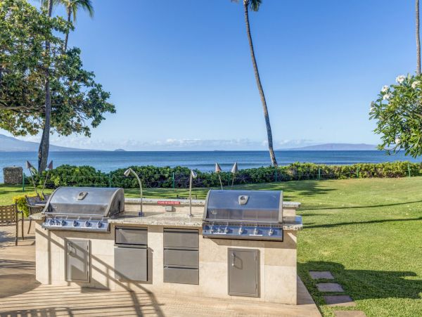 Stunning Oceanfront Condo in Ma'alaea Two Bedroom