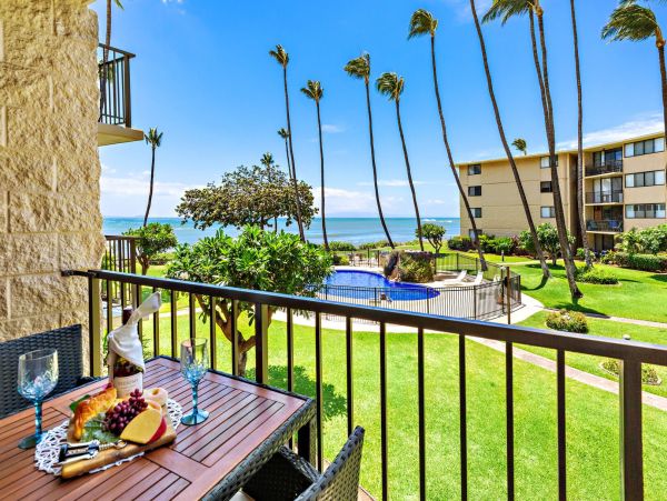 Stunning Oceanfront Condo in Ma'alaea Two Bedroom