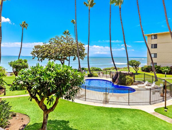 Stunning Oceanfront Condo in Ma'alaea Two Bedroom