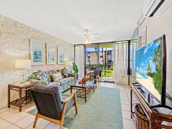 Stunning Oceanfront Condo in Ma'alaea Two Bedroom