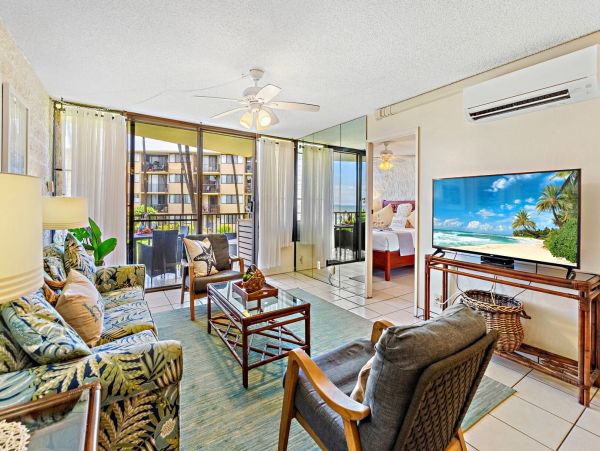 Stunning Oceanfront Condo in Ma'alaea Two Bedroom