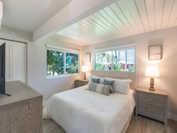 Coastal Canal Front Home with Private Pool - Fort Myers Beach Getaway