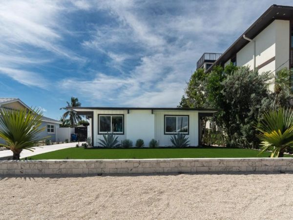 Coastal Canal Front Home with Private Pool - Fort Myers Beach Getaway