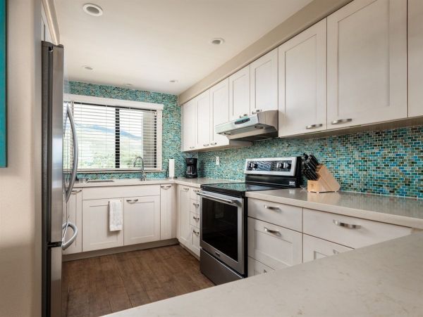 Oceanfront Maui Condo - Stunning Views & Modern Amenities